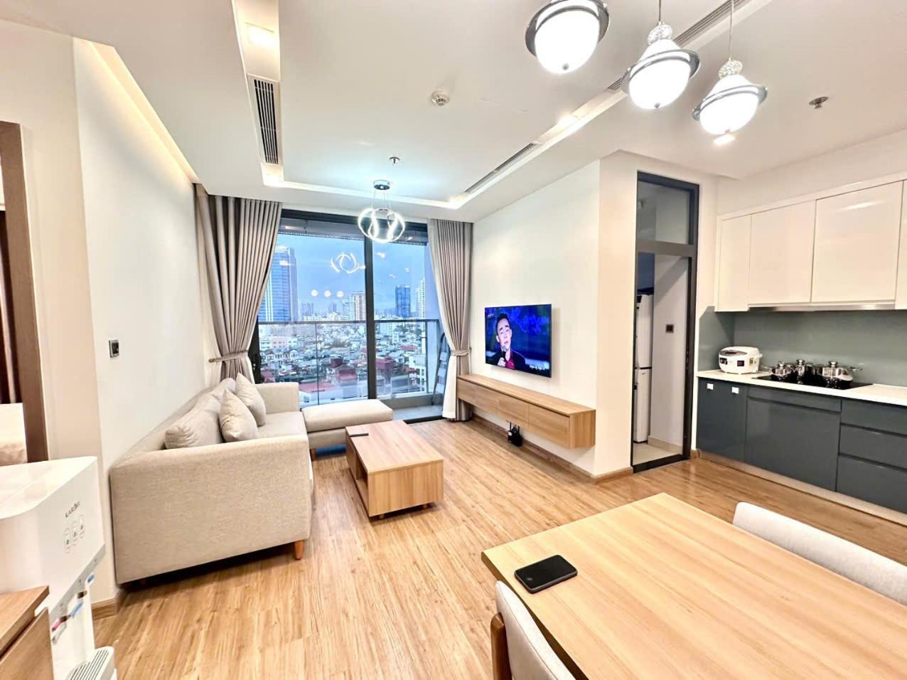 Luxury Apartment In Vinhomes Metropolis Hanoi Kültér fotó
