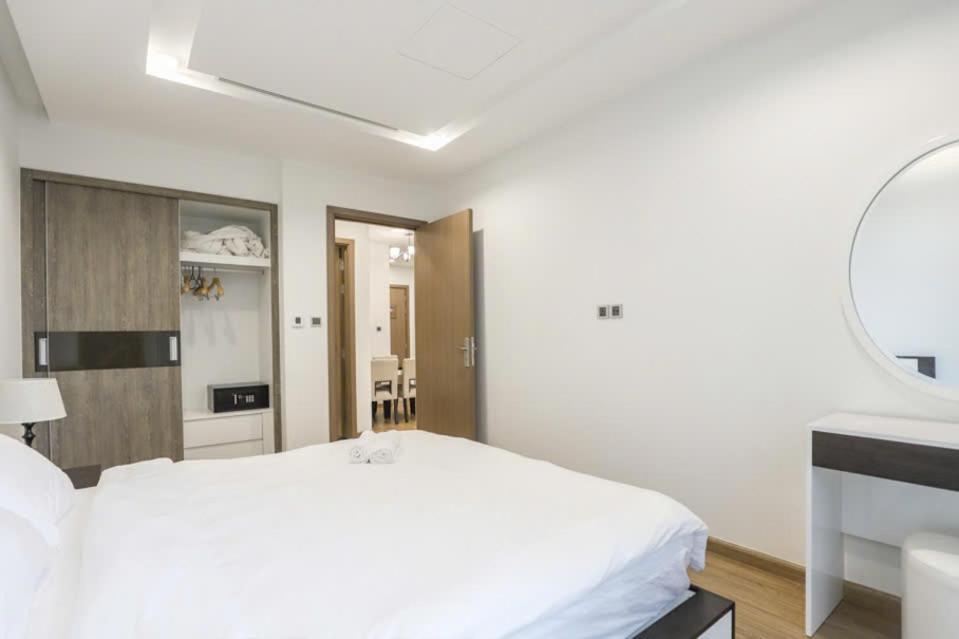 Luxury Apartment In Vinhomes Metropolis Hanoi Kültér fotó