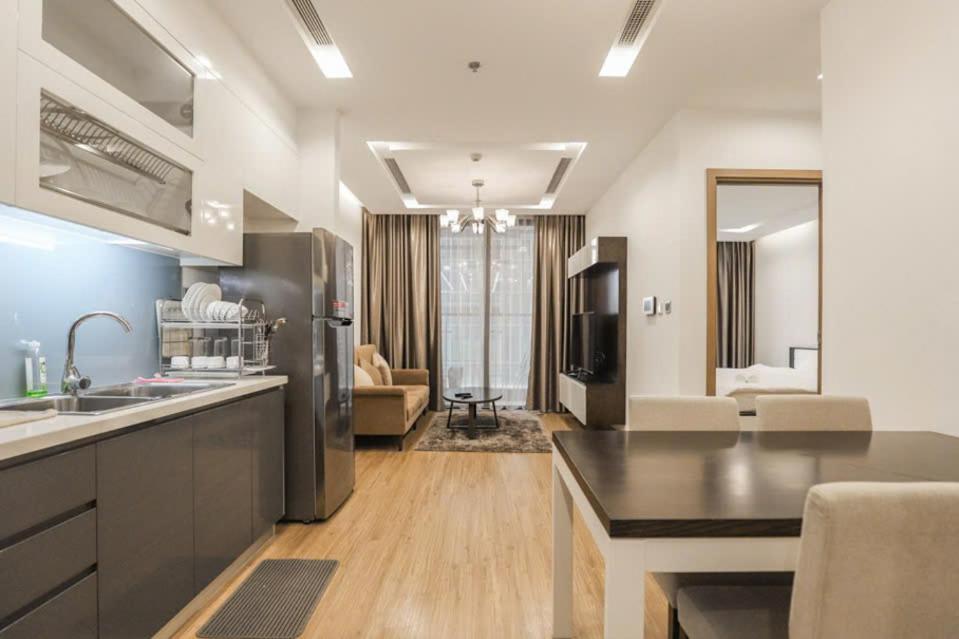 Luxury Apartment In Vinhomes Metropolis Hanoi Kültér fotó